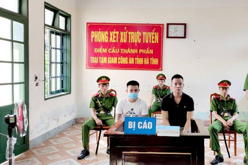Thiếu tiền, cặp đôi trộm gàu máy xúc đem đi bán