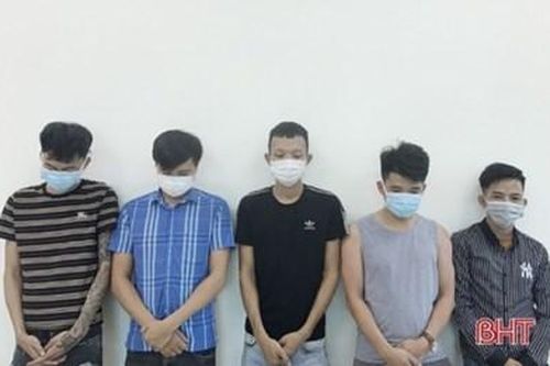 Đánh bi-a ăn tiền, 5 đối tượng bị khởi tố