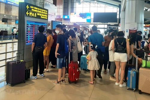 Bộ GTVT chấn chỉnh tình trạng chậm, hủy chuyến bay dịp cao điểm Hè