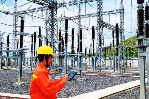 An toàn lưới điện truyền tải mùa nắng nóng