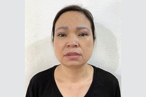 Bắt khẩn cấp 'tú bà' quen đường cũ