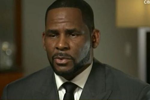 Ca sĩ R&B R. Kelly bị kết án 30 năm tù