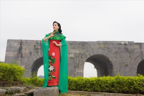 'Sao Mai' Huyền Trang trình làng một lúc 4 MV mang phong cách âm nhạc dân gian