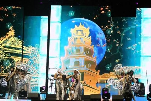 Hàng ngàn lượt khách đến Thừa Thiên - Huế trong dịp Festival