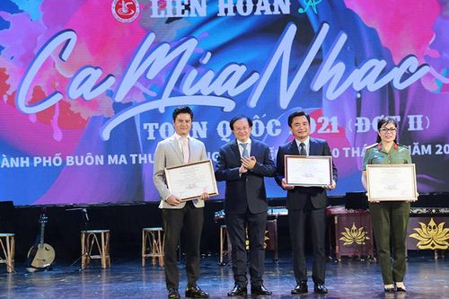 3 vở diễn được trao giải xuất sắc tại Liên hoan Ca múa nhạc toàn quốc năm 2021 đợt 2