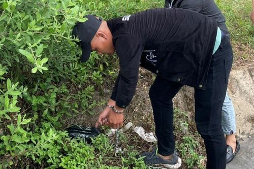 Quảng Trị: Ném 12.000 viên ma túy xuống vệ đường để chạy trốn vẫn sa lưới