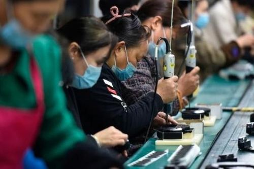 Kinh tế Trung Quốc: Nhiều chỉ số 'ấm lên', người dân vẫn ưu tiên tiết kiệm, Zero Covid có thể trở lại bất cứ lúc nào