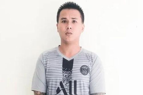 Khởi tố gã con rể nhờ người ném 'bom xăng' vào nhà bố vợ cũ