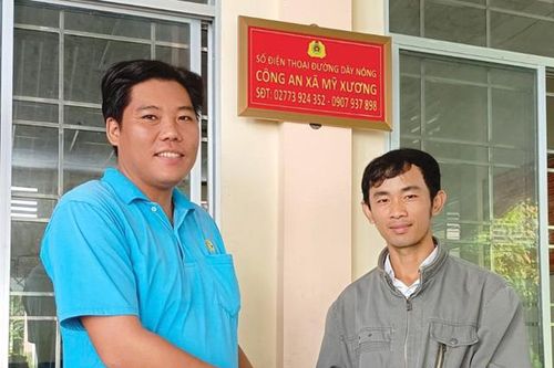 Nhặt được của rơi trả lại người đánh mất