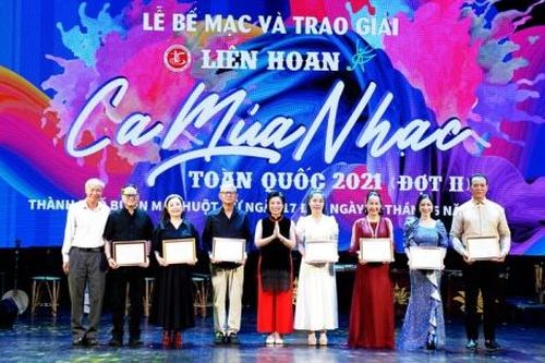 Bế mạc Liên hoan Ca múa nhạc toàn quốc năm 2021 (đợt 2)