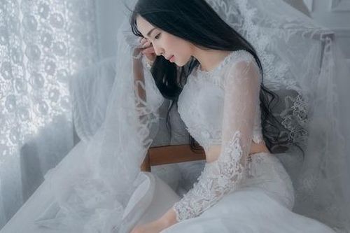Đau khổ vì hôn phu đột ngột hủy cưới