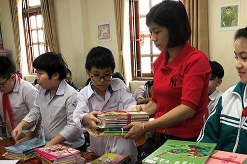 Sách giáo khoa dùng chung: Tránh lãng phí