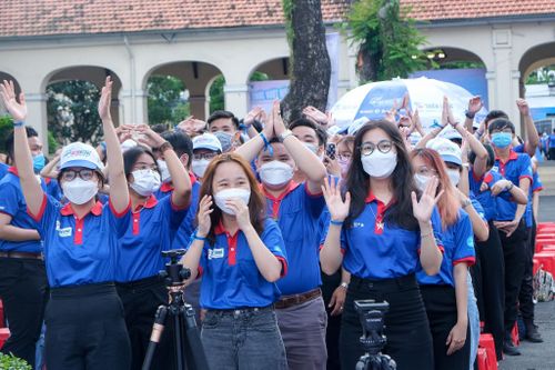 TPHCM: Hơn 18.000 lượt sinh viên tình nguyện tham gia 'Tiếp sức mùa thi 2022'