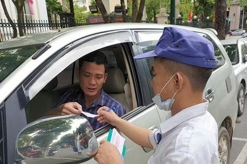 Thu phí trông xe lòng đường: TP.HCM bù lỗ, Hà Nội thu 46 tỷ đồng
