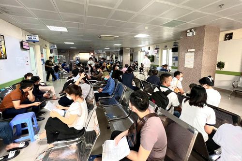 Nhiều người mắc bệnh da mùa đông ngay giữa mùa hè nắng nóng