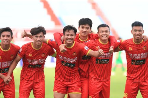 Hạ Bình Phước, CLB Công an nhân dân xuất sắc vào top 3