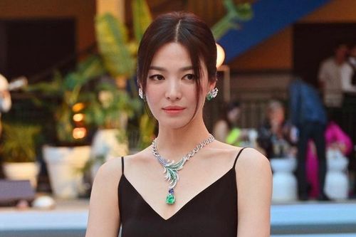 Song Hye Kyo ở show thời trang