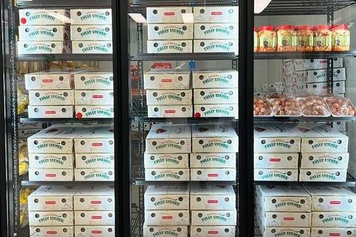 Vải thiều tươi Việt Nam 'đi máy bay' sang Australia, bán giá nửa triệu đồng/kg