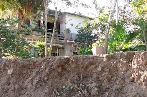 Báo động tình trạng sạt lở sông biên giới Sê Pôn