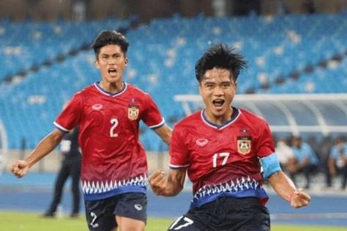 Bất ngờ, Lào và Campuchia vươn lên đầu bảng tại giải U19 Đông Nam Á