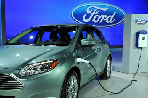Ford, GM có thể sẽ vượt Tesla về doanh số xe điện vào năm 2025