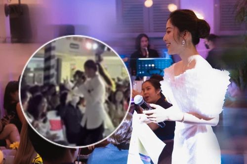 Nam Em 'ký đầu' fan ngay trên sân khấu