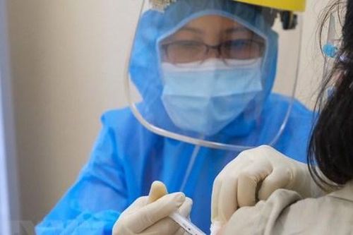 Tiêm vaccine phòng COVID-19 vào thời điểm nào là tốt nhất trong thai kỳ?
