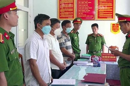 Bắt nguyên Chủ tịch UBND xã và 2 giám đốc 'ăn' dự án nhà máy nước
