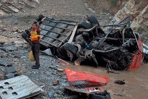 Pakistan: Xe khách lao xuống khe núi, hàng chục người thương vong