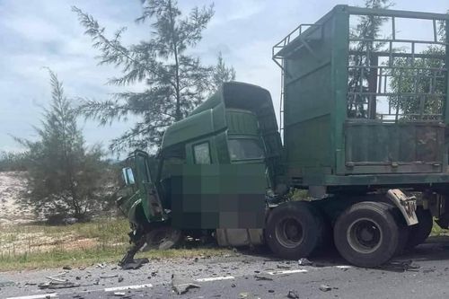 Quảng Bình: Hé lộ nguyên nhân vụ tai nạn giữa xe con và xe tải làm 3 người trong gia đình thiệt mạng