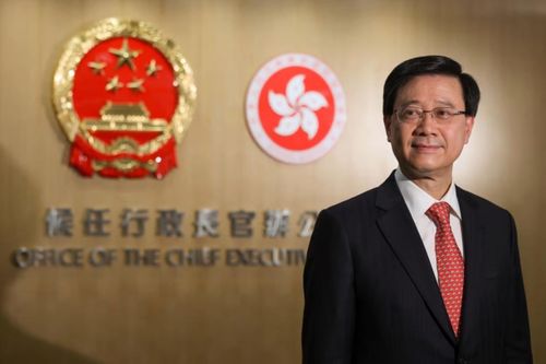 Lãnh đạo Hong Kong chi hàng triệu USD cho cuộc bầu cử không đối thủ