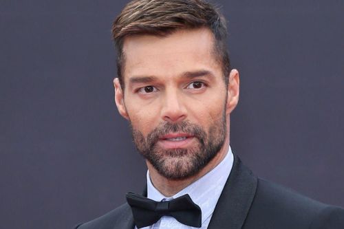 Ricky Martin bị quản chế ở Puerto Rico