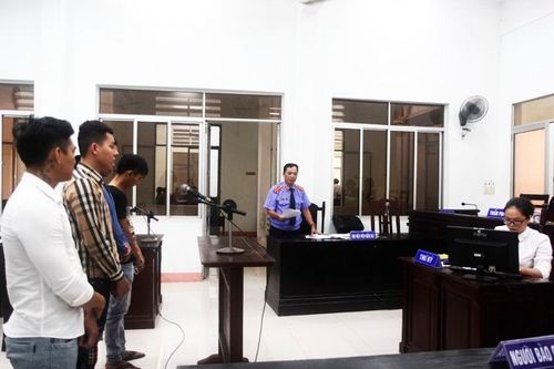 Vụ gây rối do tính tiền nhầm: Hủy bản án do tòa sơ thẩm xem xét vụ án chưa đầy đủ