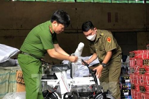 Phát hiện cơ sở lắp ráp xe đạp điện giả nhãn mác quy mô lớn ở Bình Dương