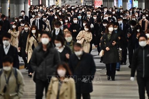 Tokyo lần đầu tiên trong hơn 2 tháng ghi nhận số ca mắc mới COVID-19 trên 5.000 ca/ngày