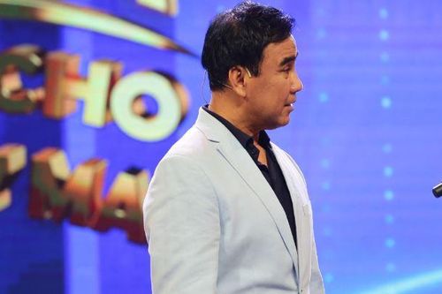 MC Quyền Linh: 'Tôi phải vác gạo nhiều tới nỗi bây giờ bị thoát vị đĩa đệm'