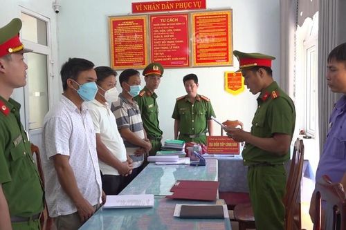 Quảng Nam : Bắt 3 đối tượng 'vi phạm quy định đầu tư công trình xây dựng gây hậu quả nghiêm trọng'