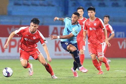 Viettel FC bất ngờ thua Hồng Lĩnh Hà Tĩnh trên sân nhà