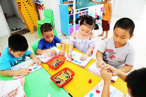 Công bố số máy điện thoại hỗ trợ tuyển sinh trực tuyến vào các trường mầm non