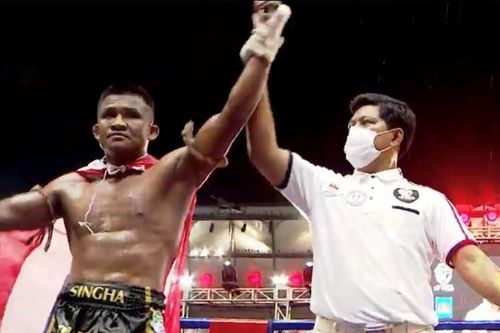 Buakaw thắng trận trong ngày tái xuất