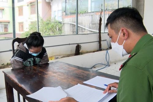 Bắt cô gái chuyên lừa đảo du khách đặt khách sạn ở Đà Lạt