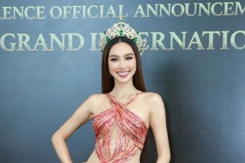 Hoa hậu Thùy Tiên xuất hiện cùng dàn người đẹp Việt tại họp báo Miss Grand International 2023