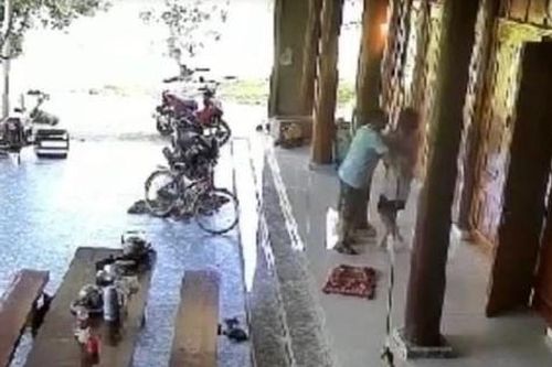 Chủ tịch Ủy ban MTTQ xã bị tố cưỡng hôn nữ sinh lớp 10 từng nhắn tin 'gạ gẫm' nữ đồng nghiệp