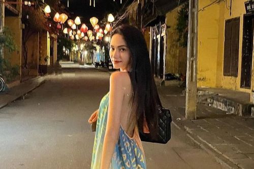 Nhan sắc của Hương Giang ngày càng 'lên hương' chuẩn vẻ đẹp 'mình hạc xương mai'