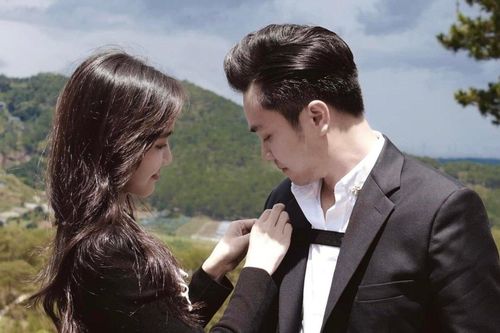 Một sao nữ nổi tiếng được bạn trai cầu hôn, Erik, Trung Quân và loạt sao Việt lên tiếng chúc mừng