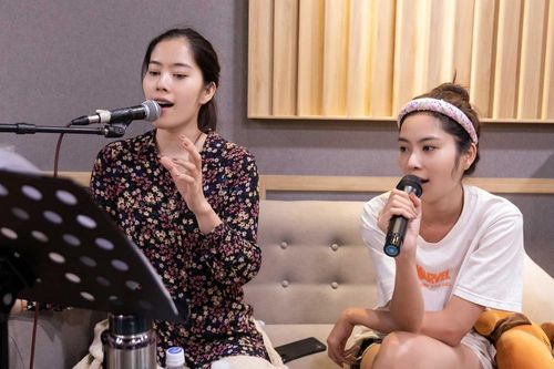 Hậu Miss Universe, Nam Anh nối gót Nam Em đi hát?