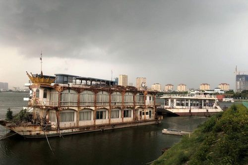 Kiên quyết di dời các tàu, thuyền cũ khỏi Hồ Tây trong năm 2022