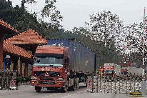 Lào Cai: Trung Quốc thông quan trở lại, hàng hóa xuất khẩu ngay trong đêm
