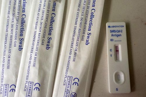 Phát hiện vụ chia lẻ gói thầu mua sắm kit test COVID-19 để chỉ định thầu rút gọn