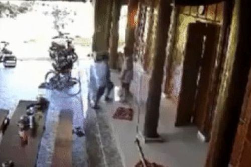 Diễn biến mới gây sốc vụ Chủ tịch MTTQ xã bị tố có hành vi 'sàm sỡ' nữ sinh
